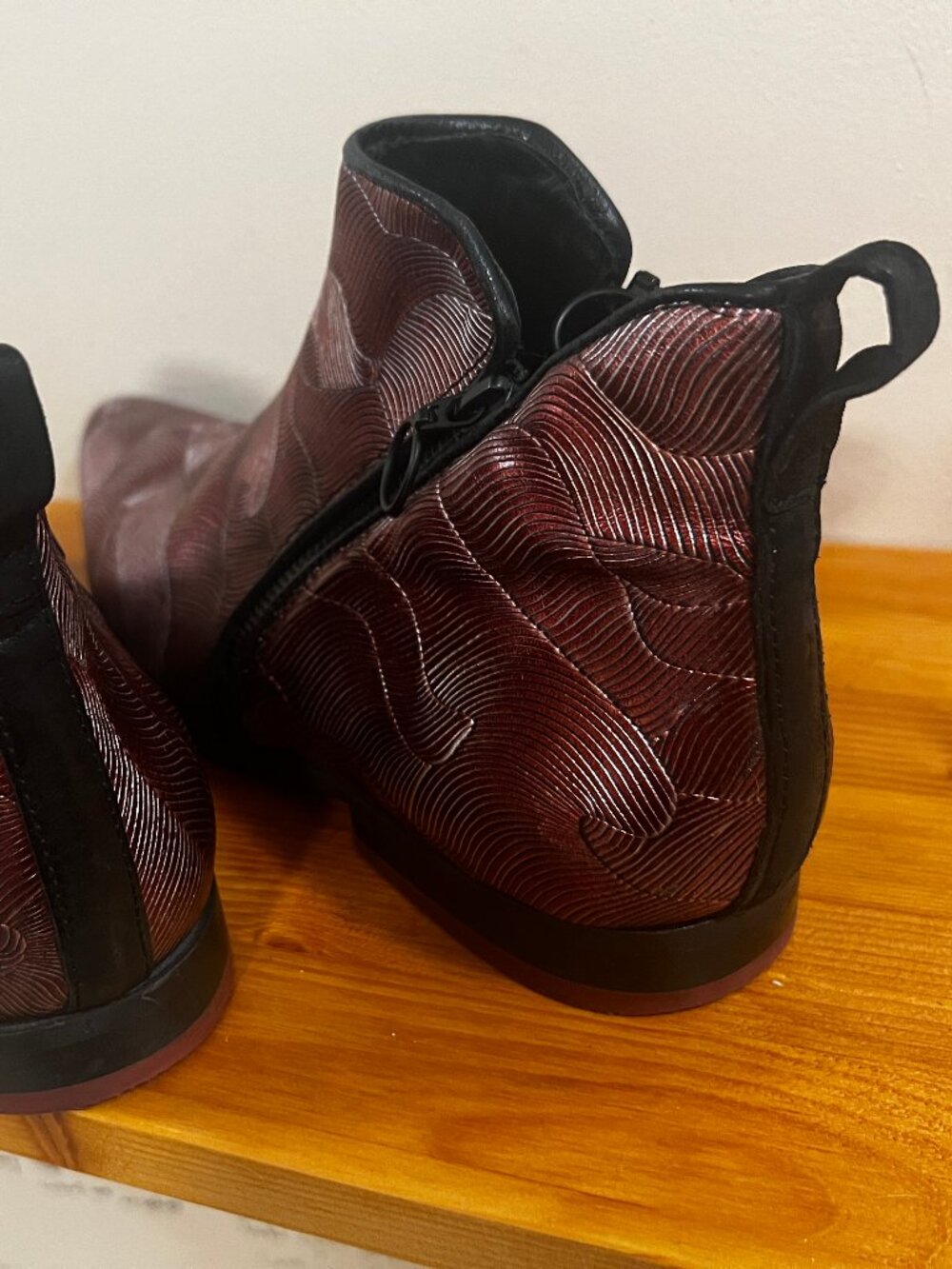 Fluevog, Tokyo "Smith": Red, M8/W10 - Picture 10 of 15
